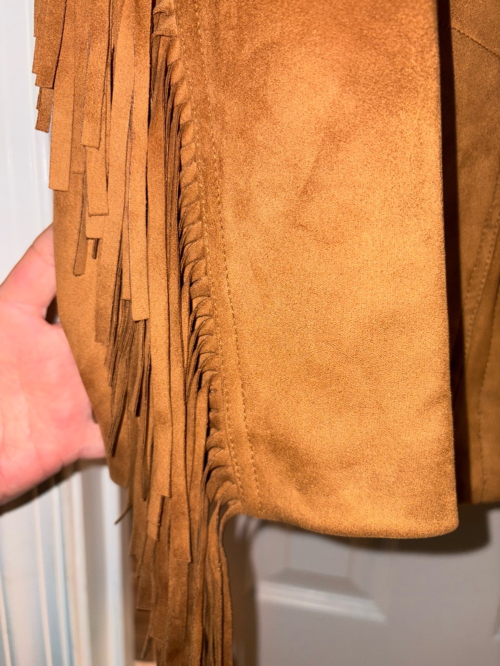 Fringe Vegan Suede Jacket in Camel - Women’s medium. Great condition - Picture 8 of 10